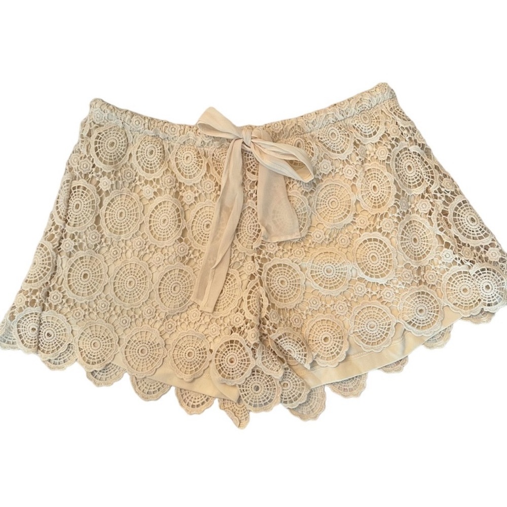 HeartSoul Off White Crochet Beach/Summer Shorts Size Medium
